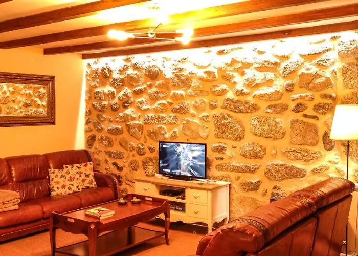 River House - Casas Do Rio Tora بيت للعطل *